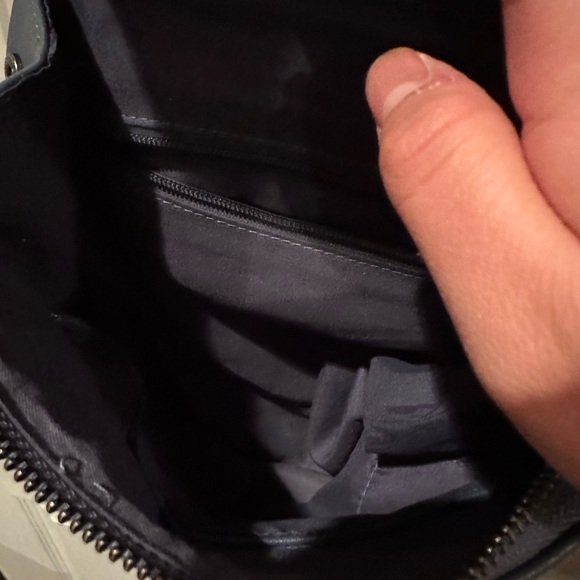 EUC pixie mood vegan leather convertible backpack - Picture 4 of 5